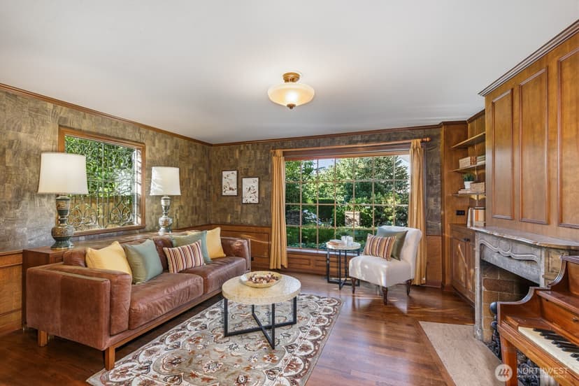 Property photo for 2109 38th Avenue E, Seattle photo 18
