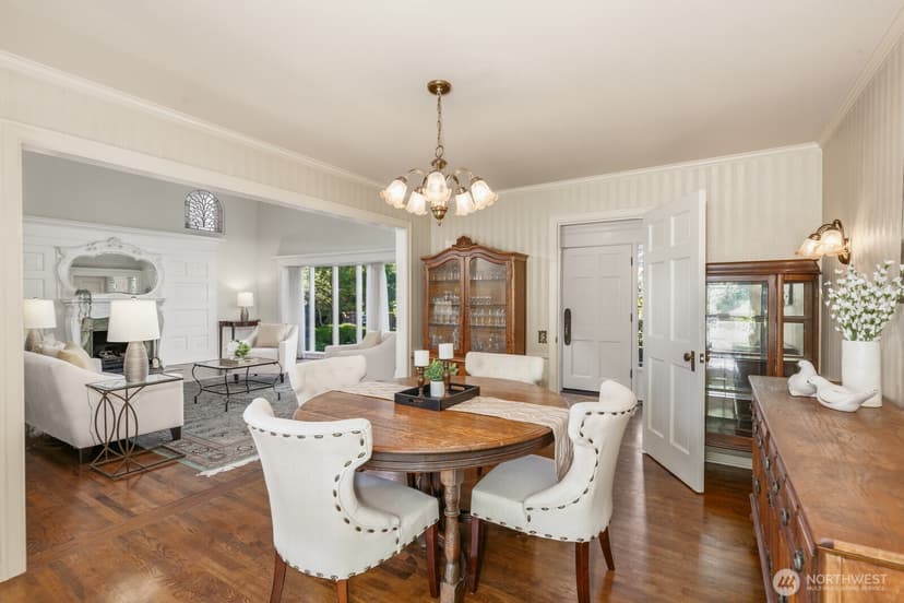 Property photo for 2109 38th Avenue E, Seattle photo 8