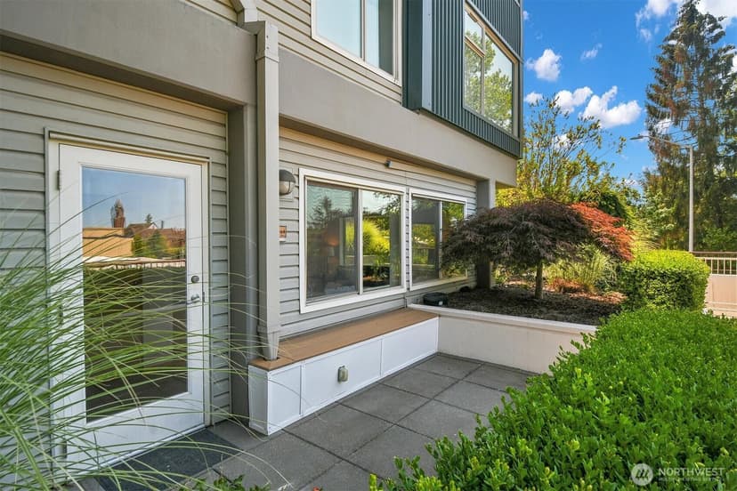Property photo for 425 23rd Avenue S #A006, Seattle photo 2