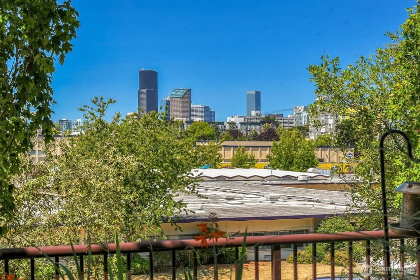 Property photo for 425 23rd Avenue S #A006, Seattle photo 13