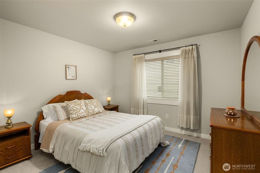 Property photo for 22997 SE 52nd Street, Issaquah photo 32
