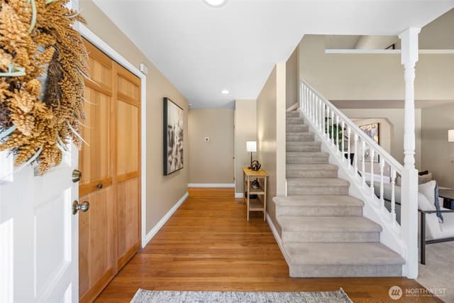 Property photo for 15720 SE 184th Street, Renton photo 3
