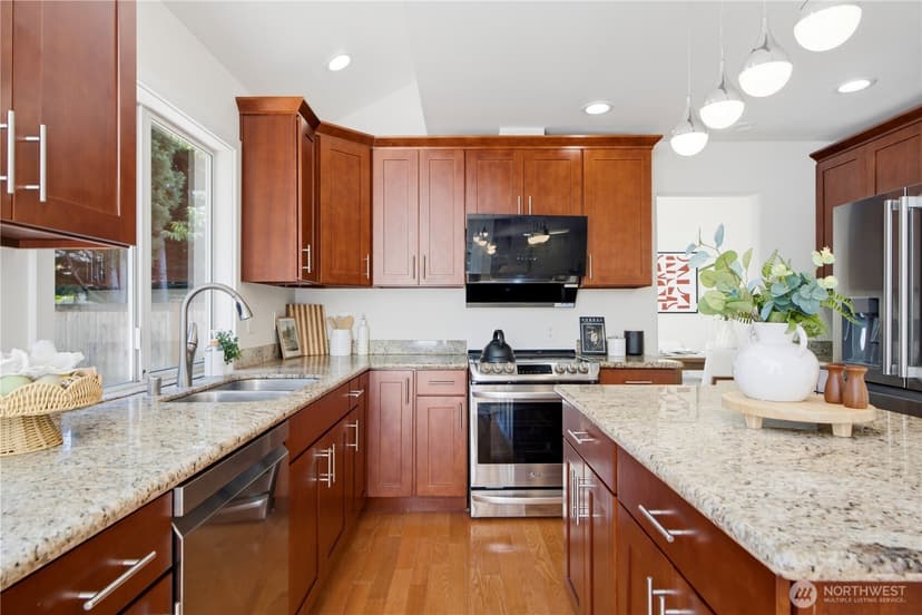 Property photo for 25723 SE 40th Street, Sammamish photo 11