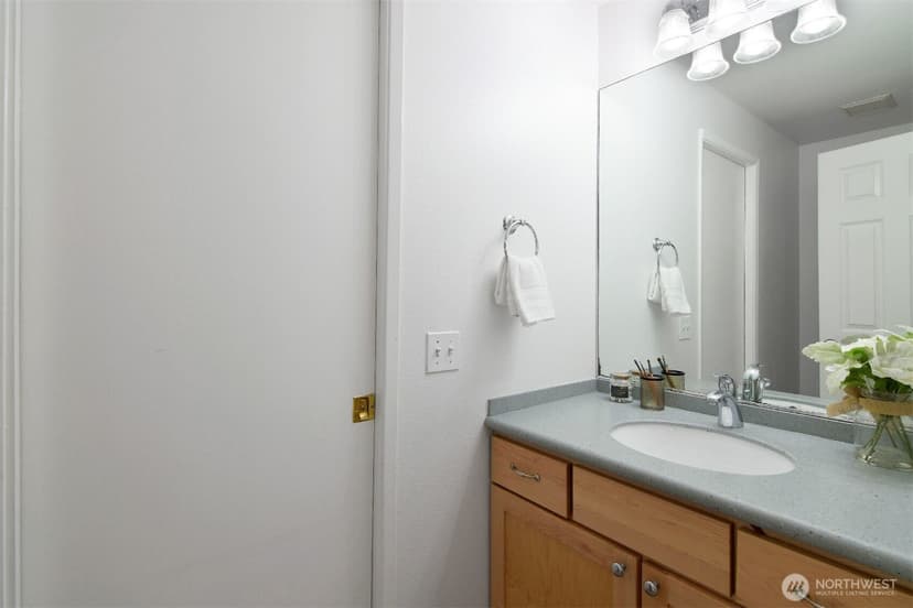 Property photo for 11435 105th Court NE, Kirkland photo 19