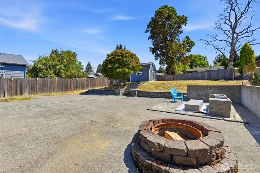 Property photo for 10236 11th Avenue SW, Seattle photo 35