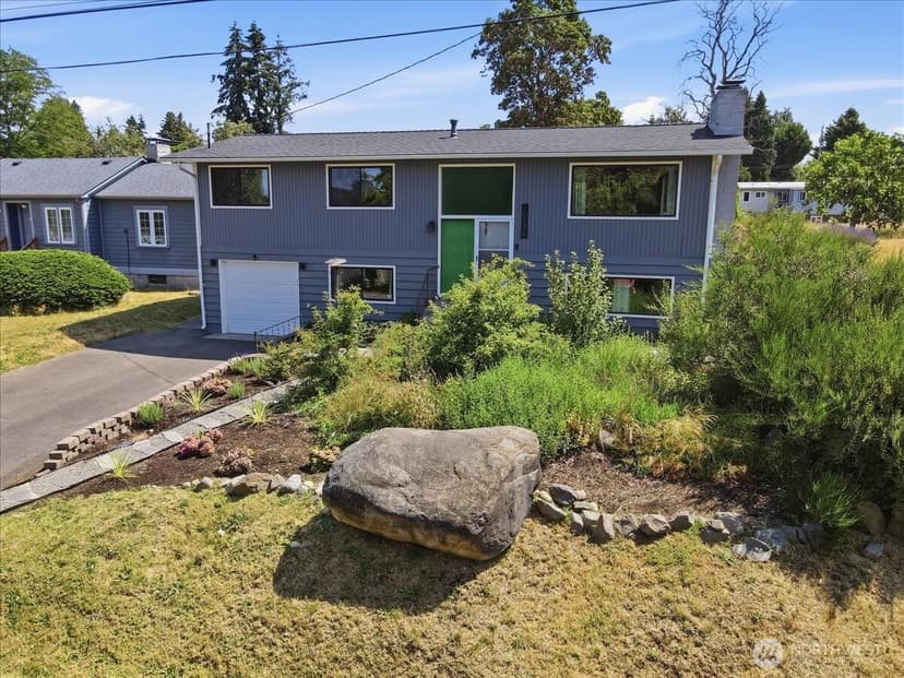 Property photo for 10236 11th Avenue SW, Seattle photo 38