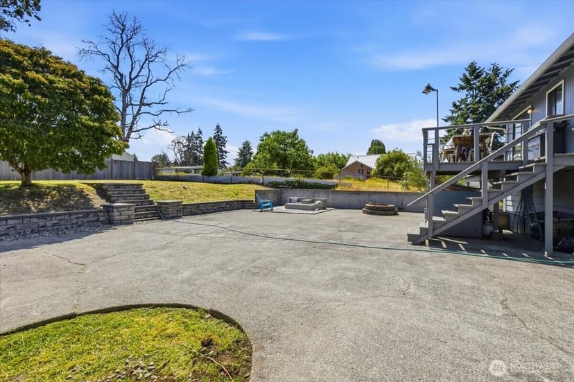 Property photo for 10236 11th Avenue SW, Seattle photo 36