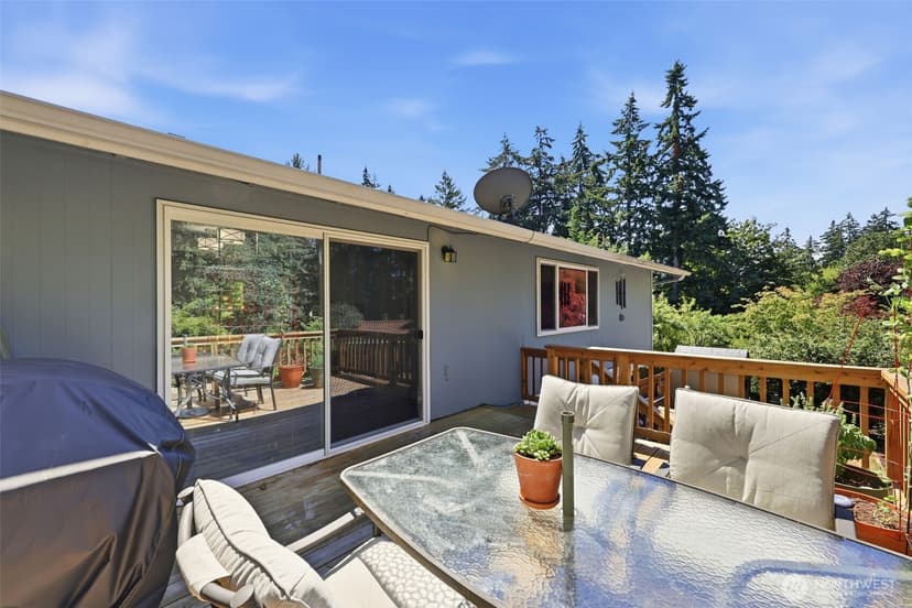 Property photo for 7221 Topaz Court SW, Lakewood photo 16