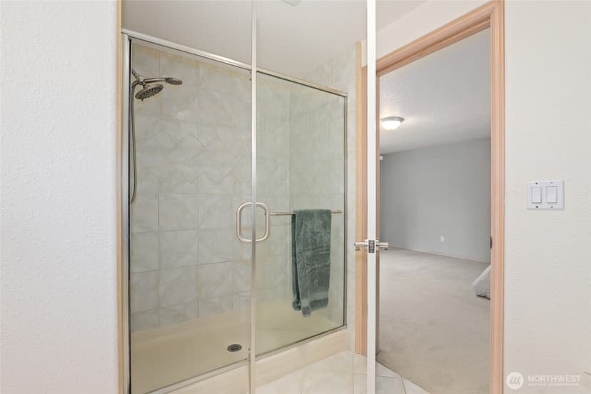 Property photo for 4706 Caldwell Road E, Edgewood photo 15