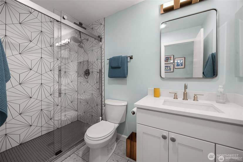 Property photo for 1524 NE 140th Street #D2, Seattle photo 18