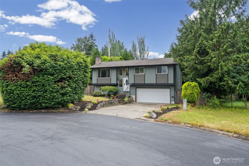 Property photo for 13402 60th Drive SE, Everett photo 2