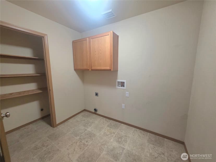 Property photo for 750 118th Street S, Tacoma photo 11