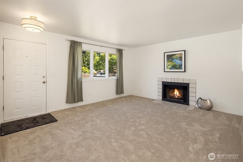 Property photo for 10816 10th Drive SE, Everett photo 8