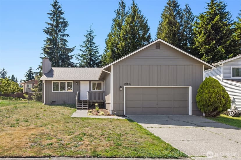 Property photo for 10816 10th Drive SE, Everett photo 2