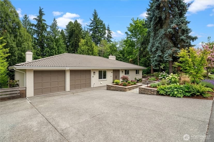 Property photo for 16058 36th Avenue NE, Lake Forest Park photo 3