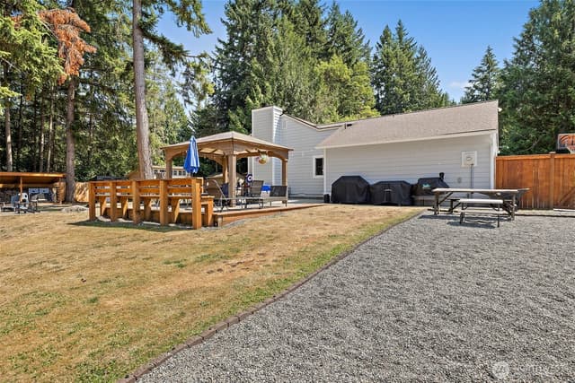 Property photo for 2522 230th Avenue NE, Sammamish photo 4
