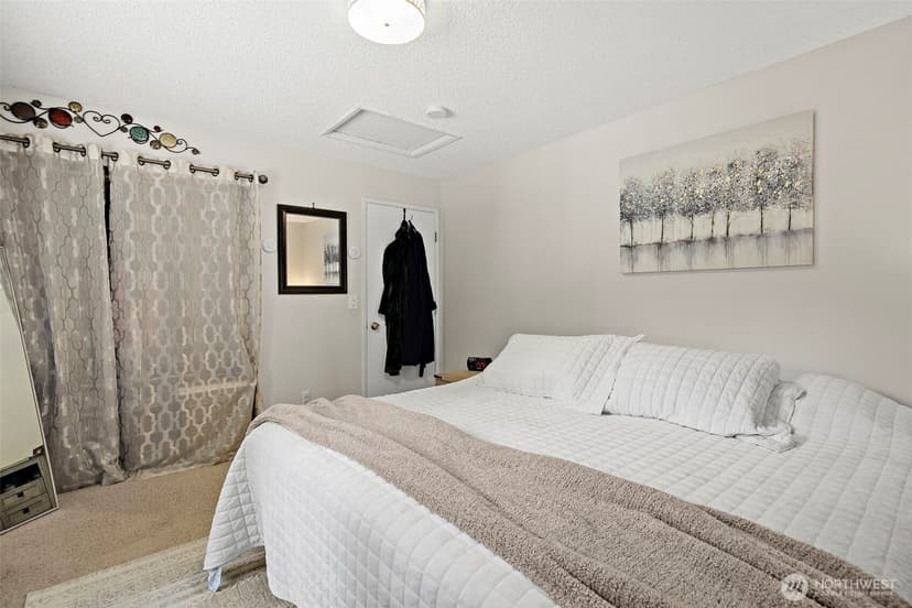 Property photo for 2522 230th Avenue NE, Sammamish photo 17