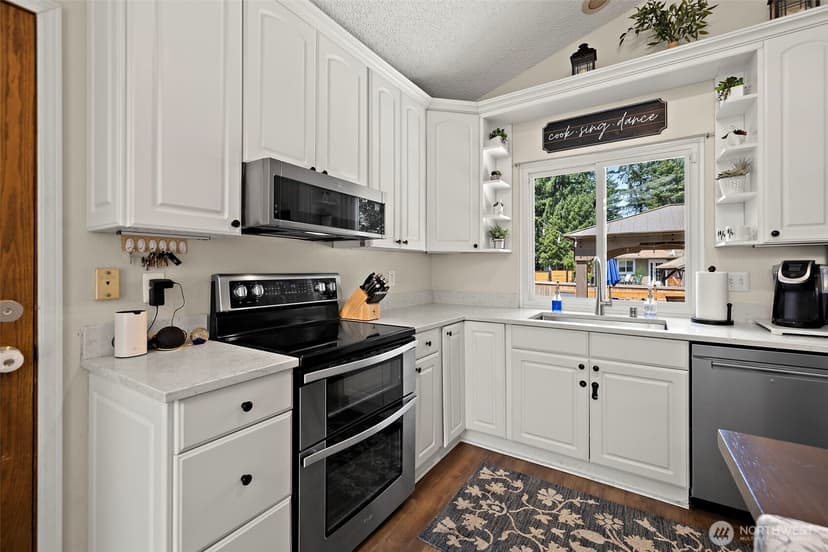 Property photo for 2522 230th Avenue NE, Sammamish photo 12
