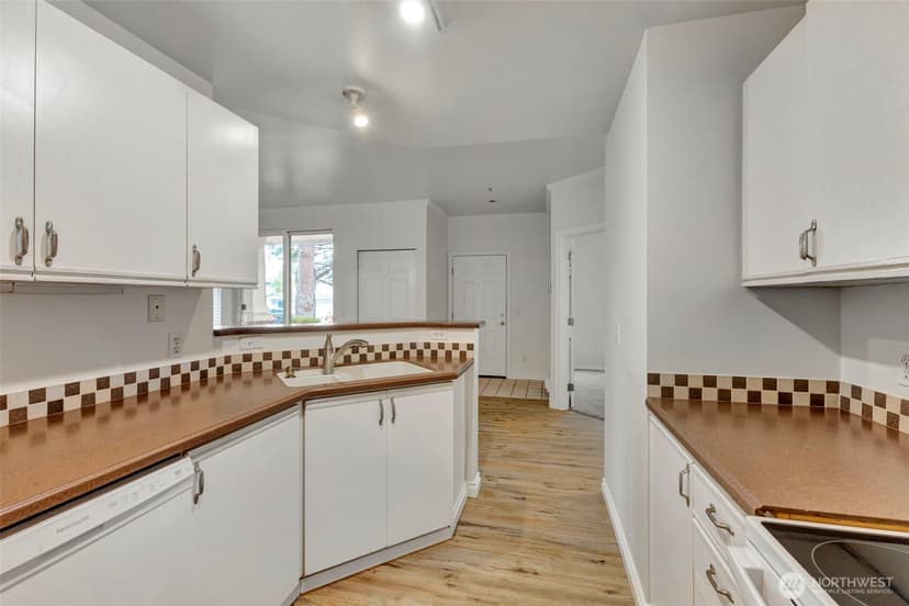 Property photo for 22104 41st Avenue S #101, Kent photo 11