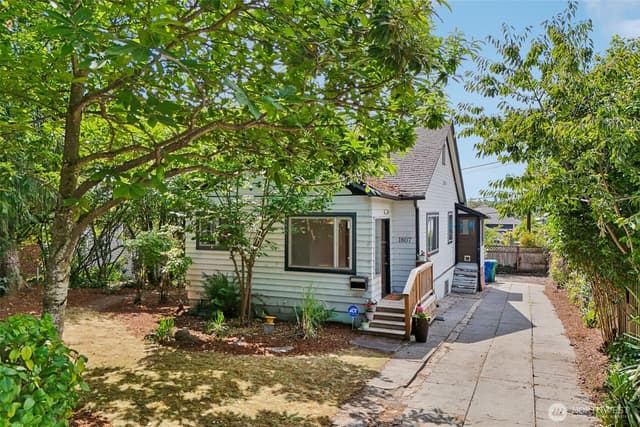 Property photo for 1807 30th Avenue S, Seattle