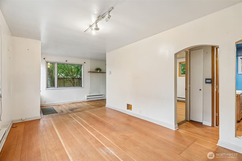Property photo for 1807 30th Avenue S, Seattle photo 8