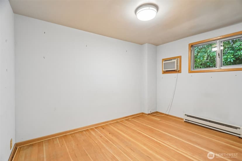Property photo for 1807 30th Avenue S, Seattle photo 15