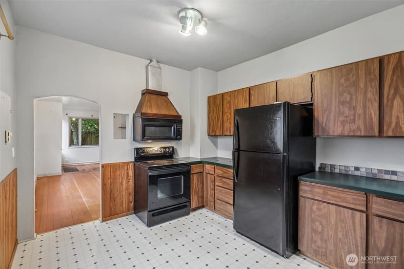 Property photo for 1807 30th Avenue S, Seattle photo 13