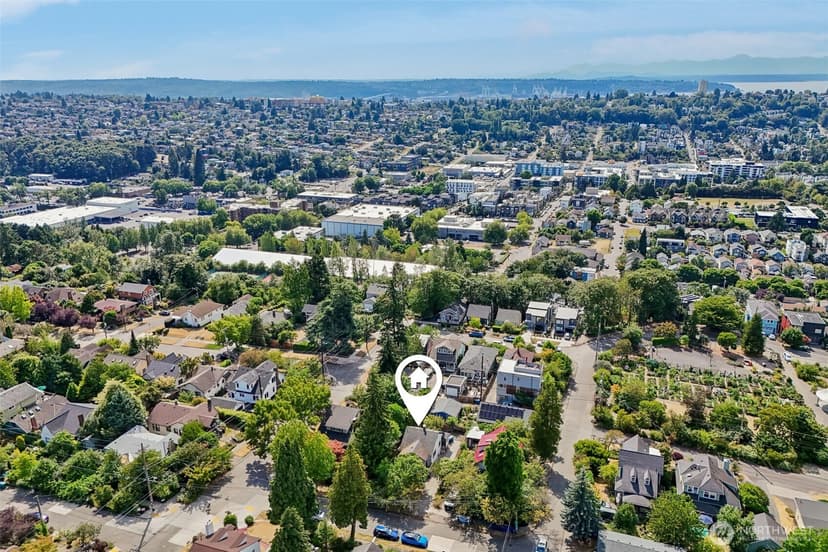 Property photo for 1807 30th Avenue S, Seattle photo 7