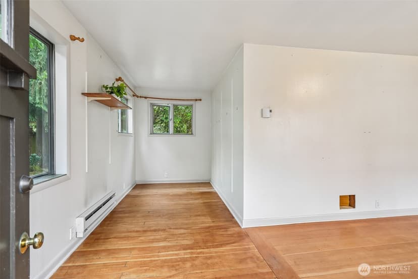Property photo for 1807 30th Avenue S, Seattle photo 11
