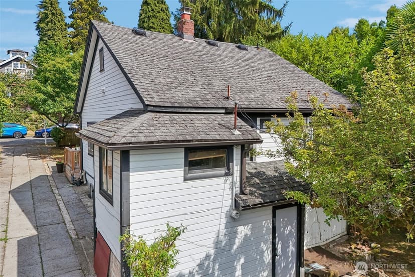 Property photo for 1807 30th Avenue S, Seattle photo 26