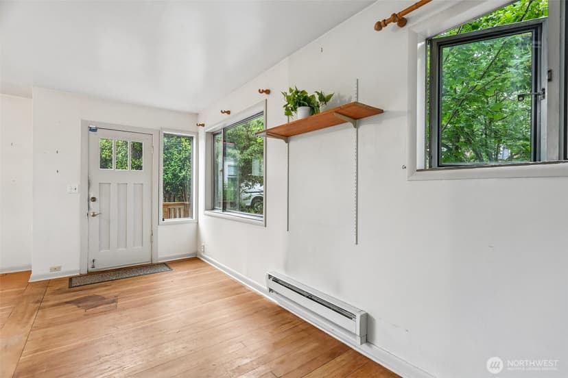 Property photo for 1807 30th Avenue S, Seattle photo 10