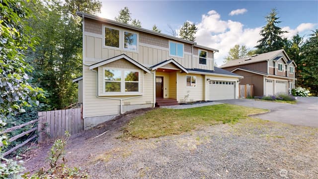 Property photo for 8836 E B Street, Tacoma photo 2