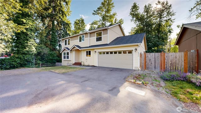Property photo for 8836 E B Street, Tacoma photo 3
