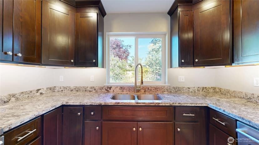 Property photo for 8836 E B Street, Tacoma photo 14