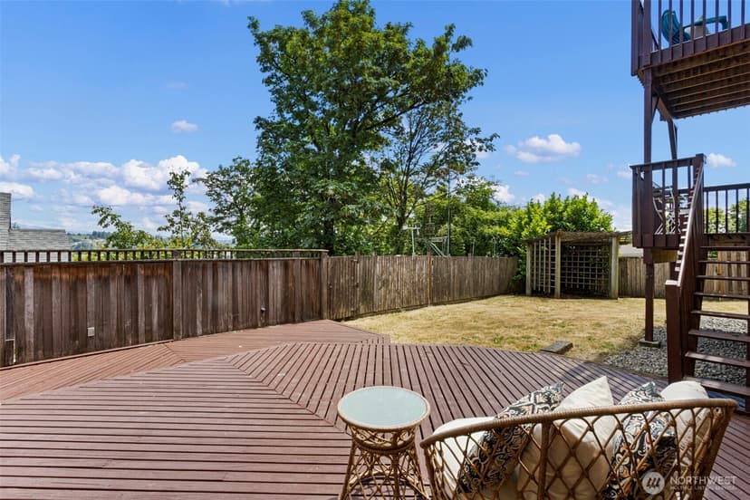 Property photo for 278 Lind Avenue NW, Renton photo 30