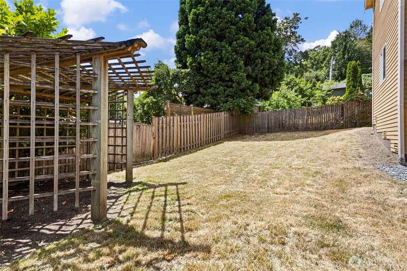 Property photo for 278 Lind Avenue NW, Renton photo 32