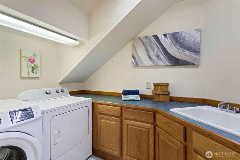 Property photo for 278 Lind Avenue NW, Renton photo 14