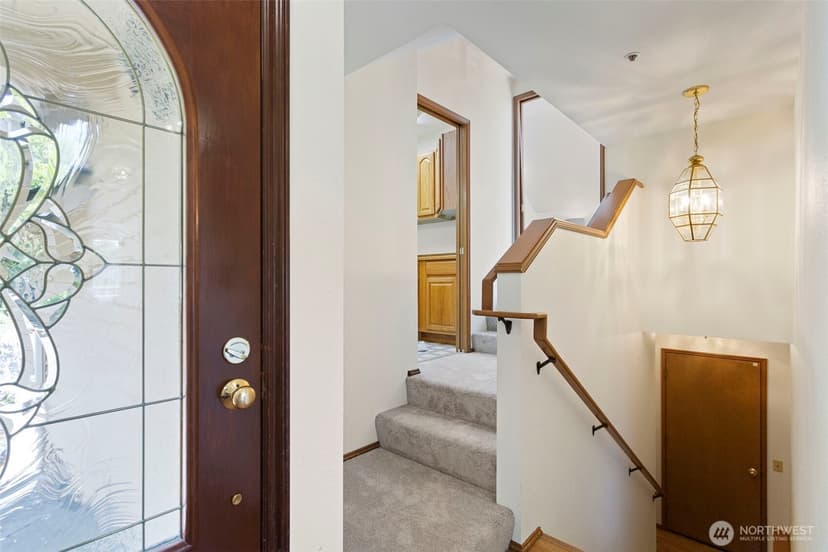 Property photo for 278 Lind Avenue NW, Renton photo 13
