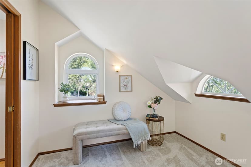 Property photo for 278 Lind Avenue NW, Renton photo 18