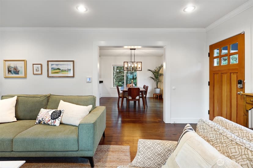 Property photo for 347 29th Avenue, Seattle photo 3