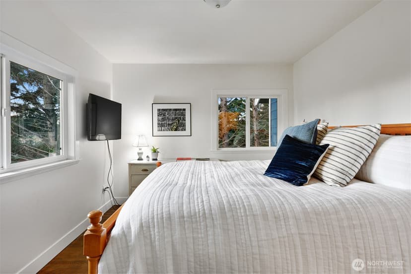 Property photo for 347 29th Avenue, Seattle photo 12