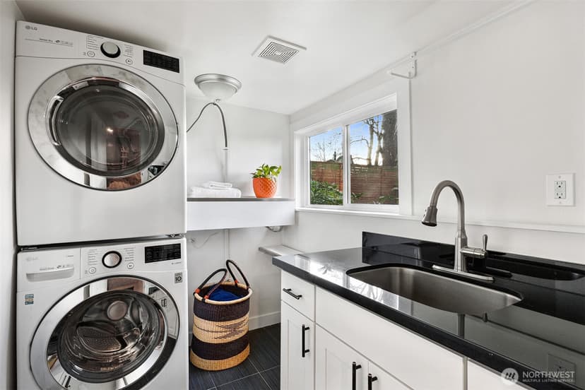 Property photo for 347 29th Avenue, Seattle photo 23