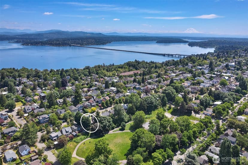 Property photo for 347 29th Avenue, Seattle photo 30