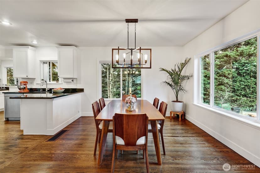 Property photo for 347 29th Avenue, Seattle photo 6