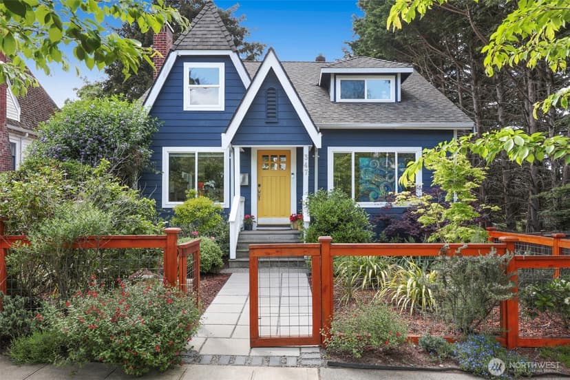 Property photo for 347 29th Avenue, Seattle photo 2