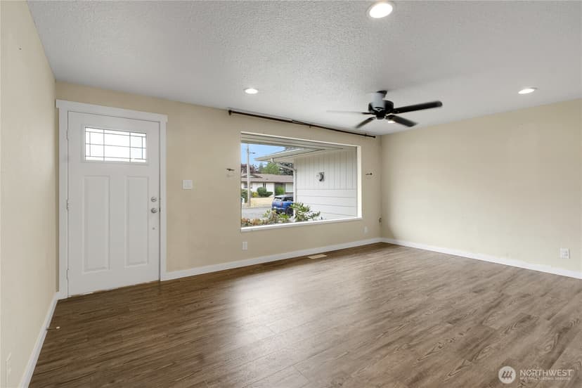 Property photo for 3302 20th Street SE, Auburn photo 22