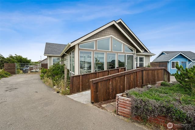 Property photo for 1181 Brookdale Court SW, Ocean Shores photo 4