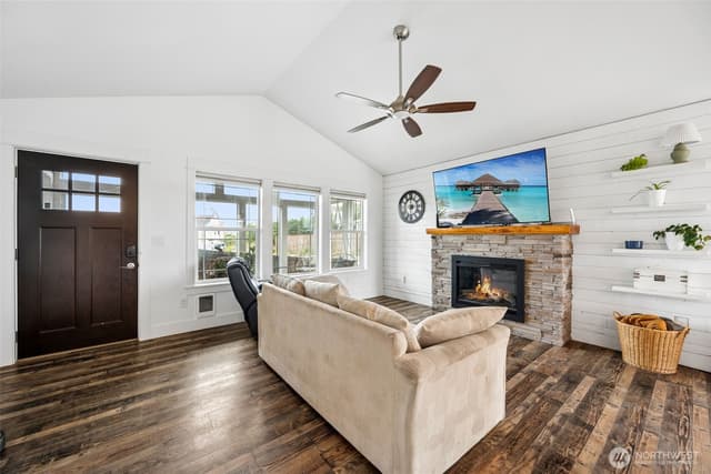 Property photo for 1181 Brookdale Court SW, Ocean Shores photo 5
