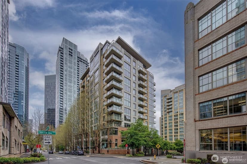 Property photo for 910 Lenora Street #S1004, Seattle photo 2