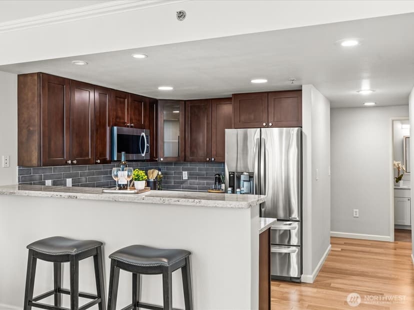 Property photo for 177 107th Avenue NE #816, Bellevue photo 21